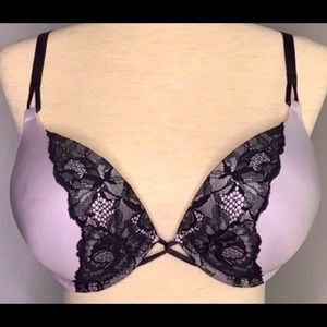 Victoria Secret Bombshell Plunge Push Up Bra 36D
